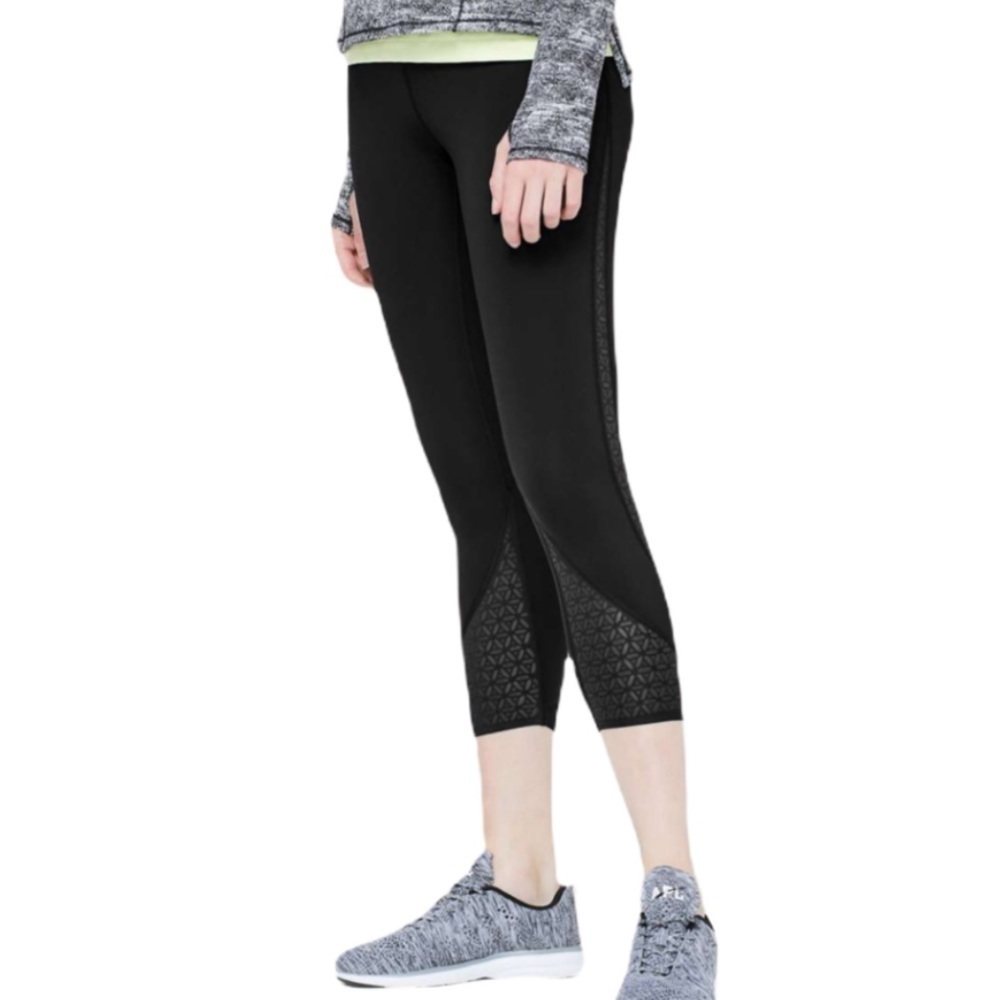 𝅺Lululemon Strength & Sweat Crop 23” Black Gym Running Training Athletic
